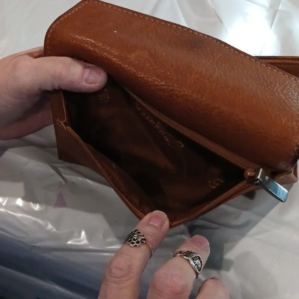 Wallet - Picture 6 of 9